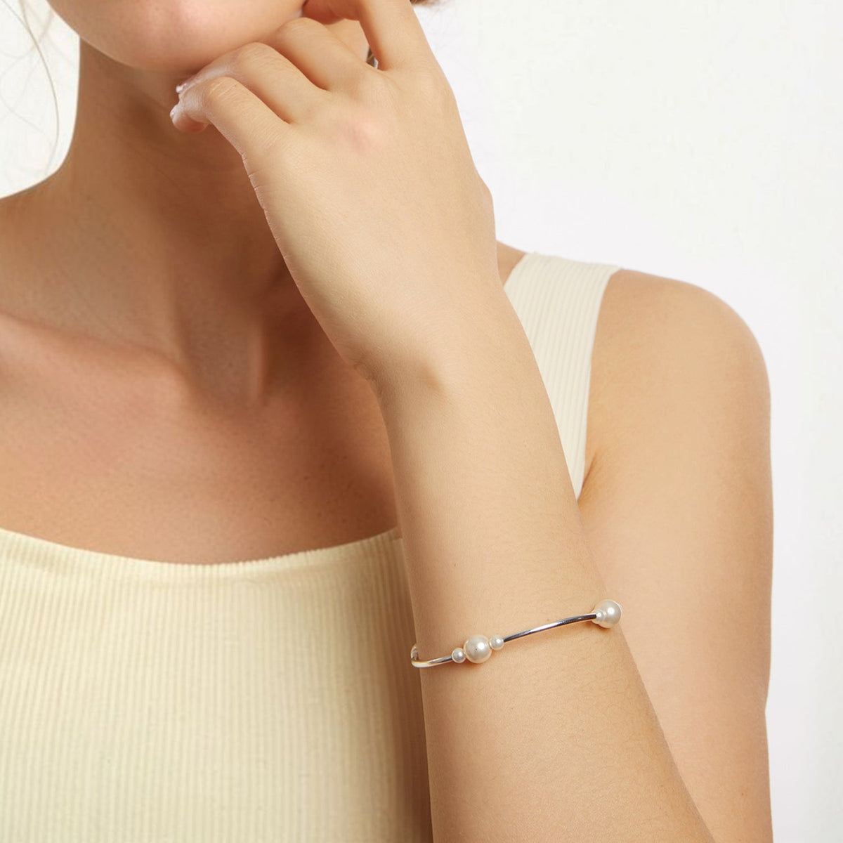 Sterling Silver Shell Pearl Bracelet