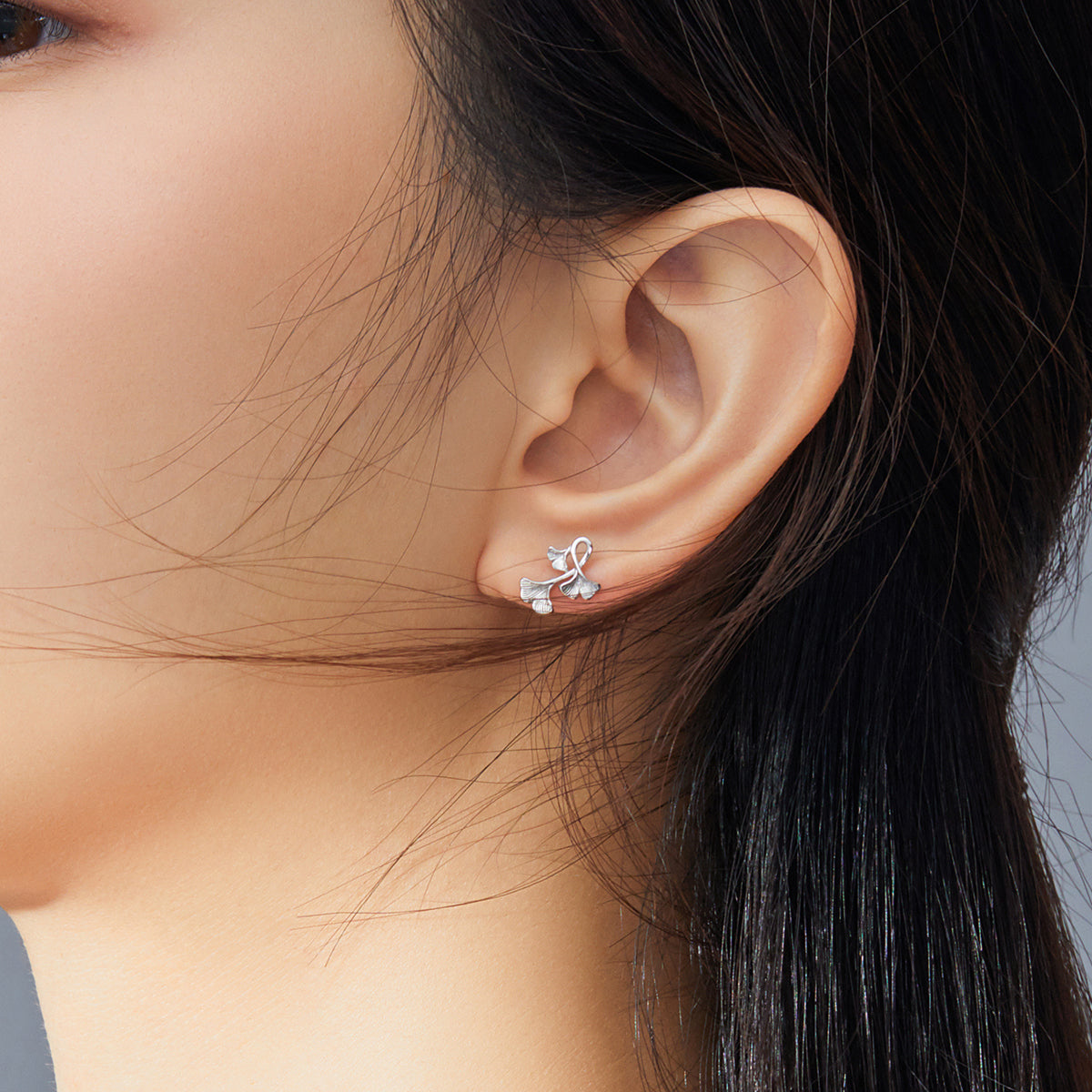 Platinum Plated Sterling Silver Wiredrawing Earrings