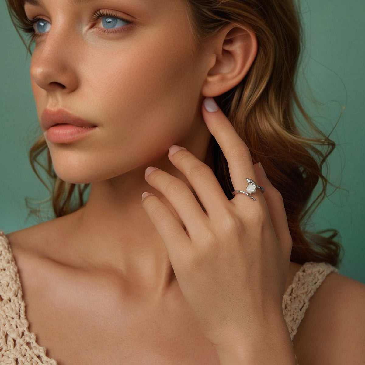 White Gold Plated Sterling Silver Cubic Zirconia & Shell Ring