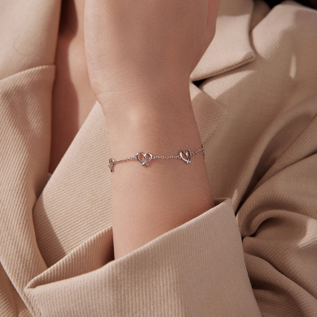 White Gold Plated Sterling Silver Heart Bracelet