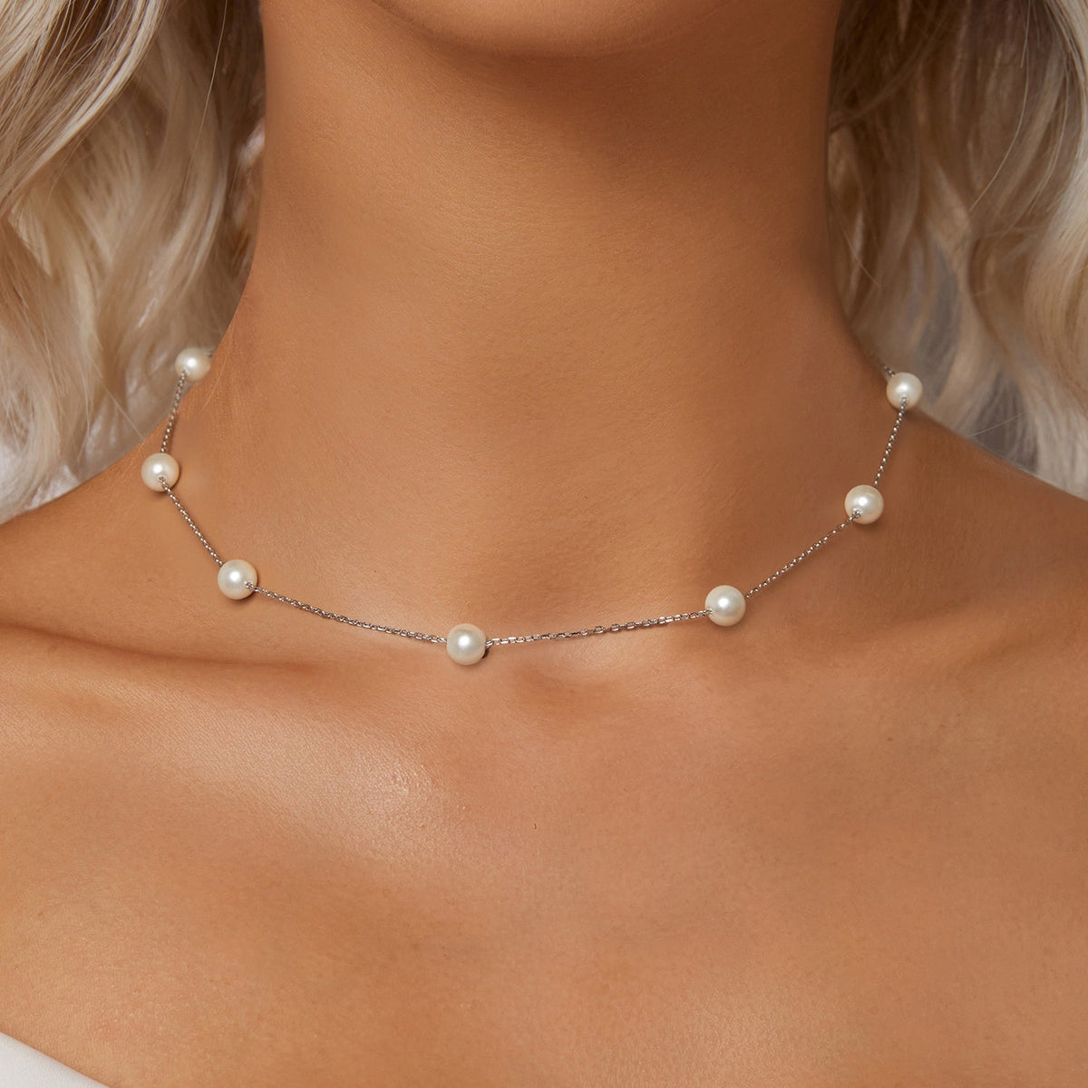 Sterling Silver White Gold Plated Shell Pearl Necklace