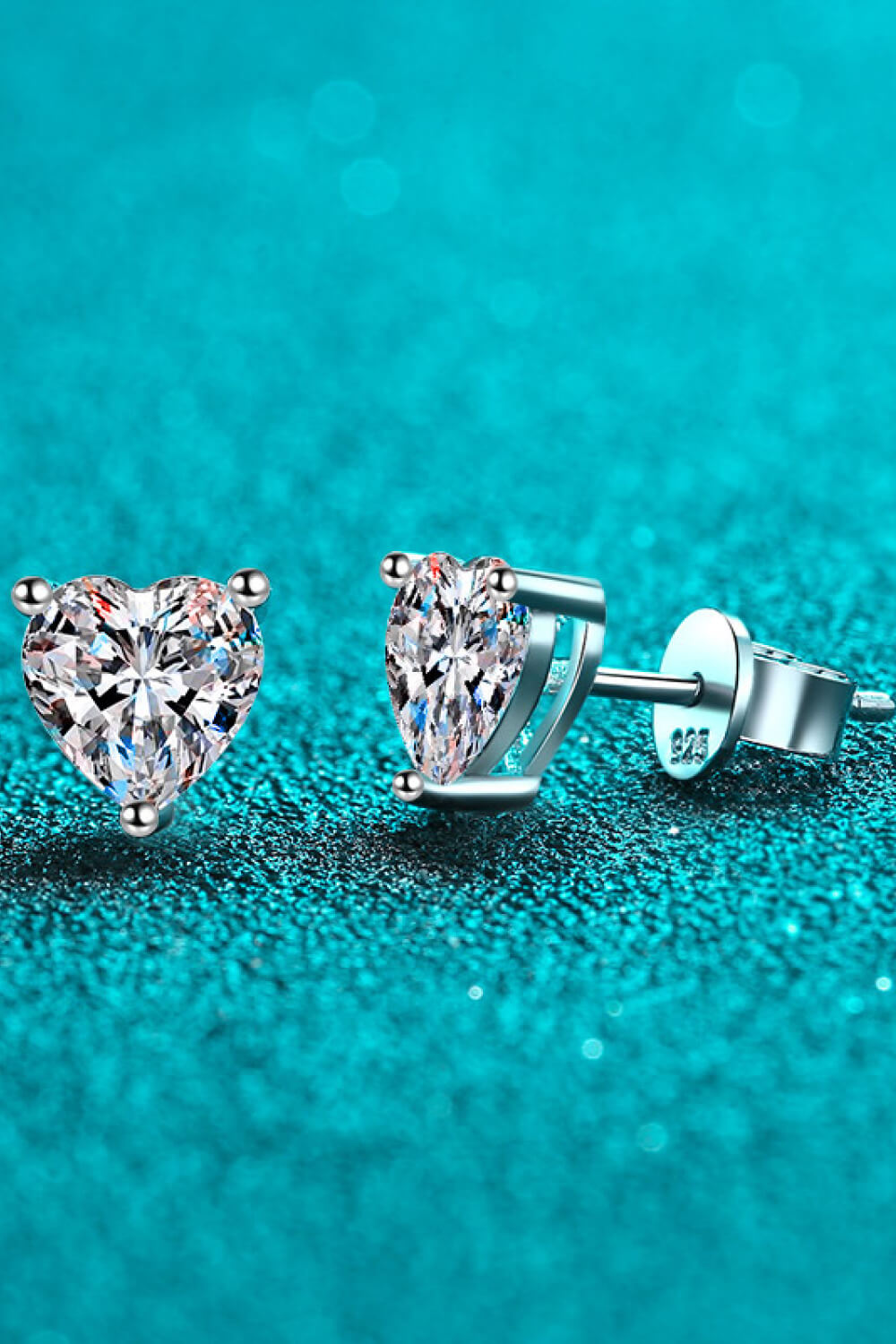 2 Carat Moissanite Heart-Shaped Stud Earrings - Undeniably LUXE