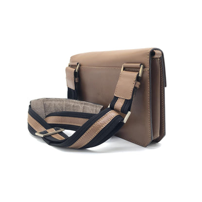 Brown Leather Handbag With Metal Clasp