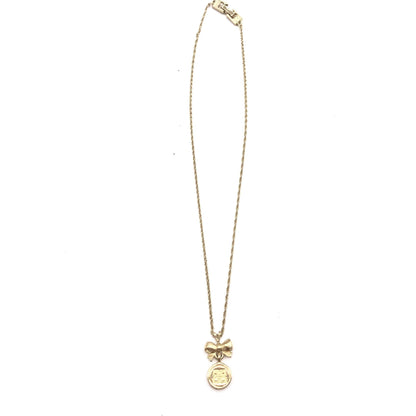 Gold Tone Bow Pendant Chain Necklace
