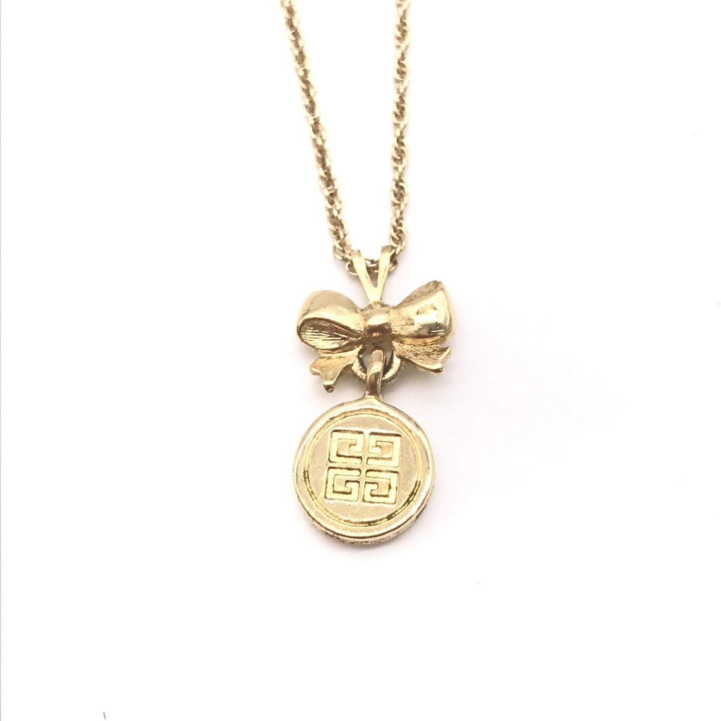 Gold Tone Bow Pendant Chain Necklace