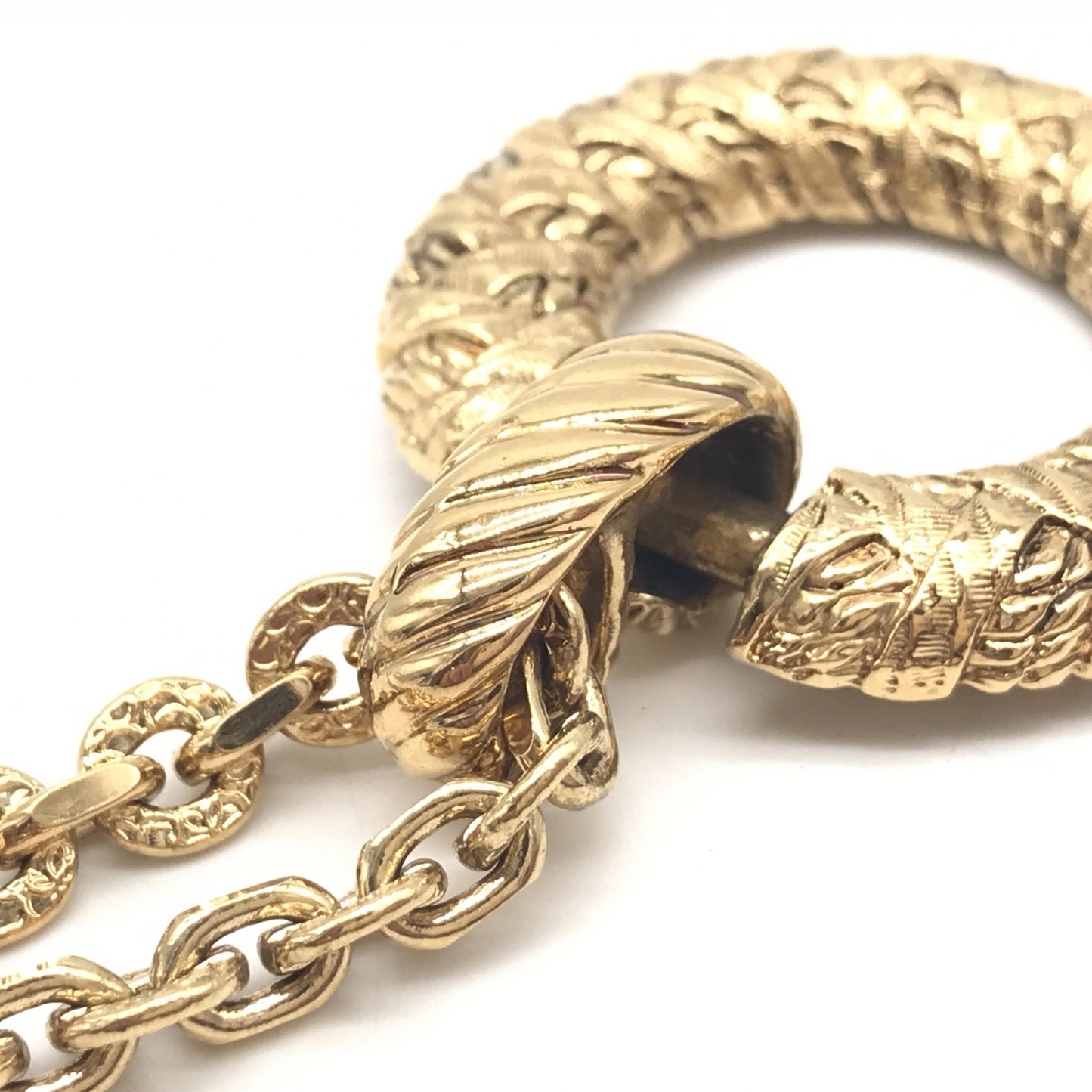 Yves Saint Laurent Pendant Chaun