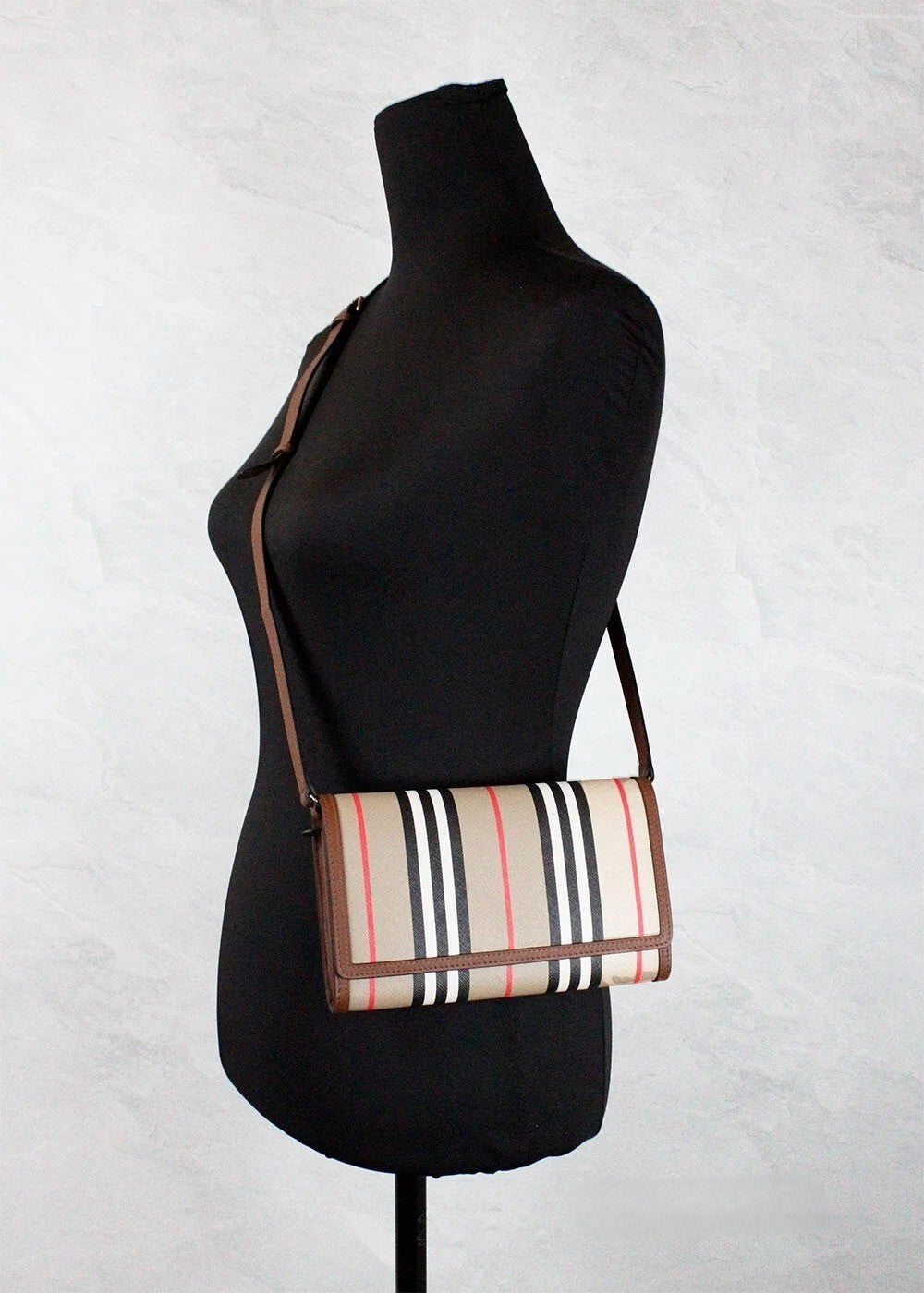 Burberry Hannah Archive Beige E-Canvas And Leather Wallet Crossbody