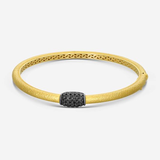 KONSTANTINO - "Callas" (Bangle) - 18K Gold Blk Diamond Bracelet - BLK DIA:0.61Ct - BMK07050-18KT-110

Length: 7 INCHES
Retail $7,430.00
