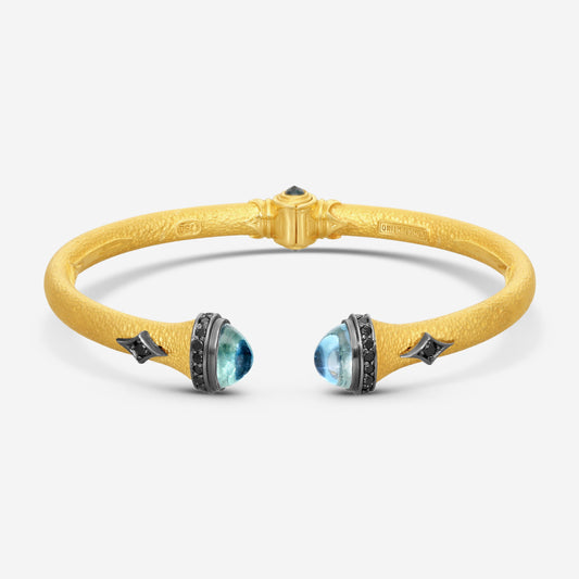 KONSTANTINO - "Callas" (Cuff) - 18K Gold Bracelet - BLK DIA:0.572ctw.; SAP, 0.27Ct - BMK07057-18KT-508

Length: 6.5 INCHES
Retail $10,660.00