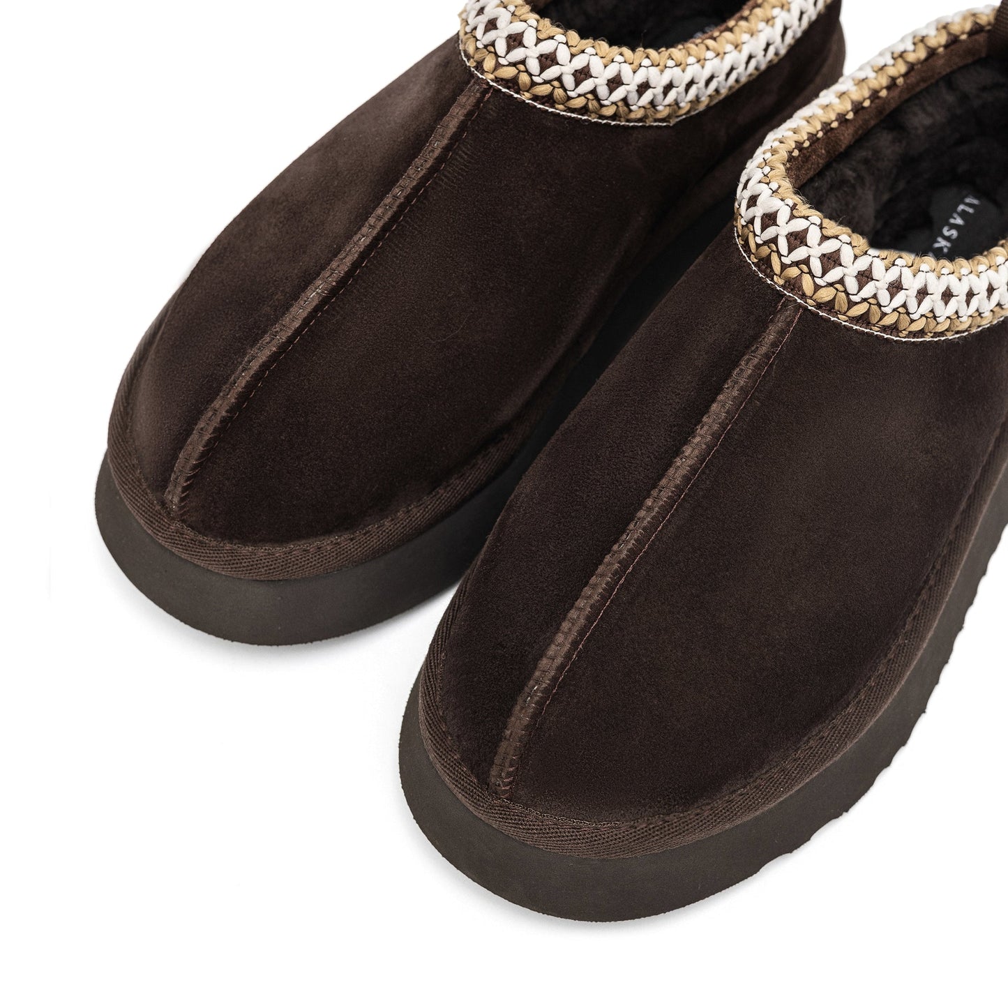 Alaska Shearling Slippers in Brown