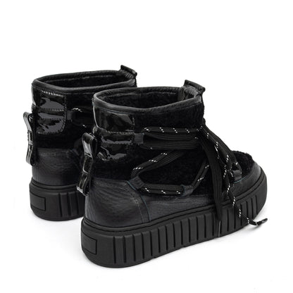 Noir Urban Shearling Boot