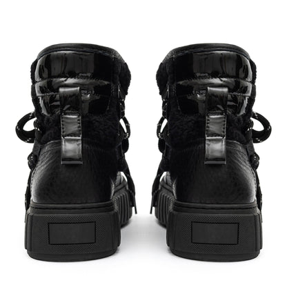 Noir Urban Shearling Boot
