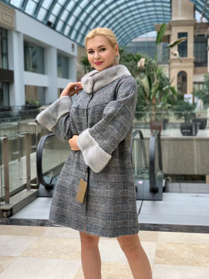 Scandinavian Mink Fur Rabbit Fur Lined Collar Wool Coat