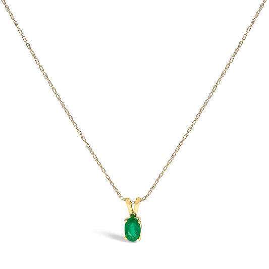 Yellow Gold Oval Green Emerald Solitaire Pendant Necklace