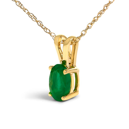 Yellow Gold Oval Green Emerald Solitaire Pendant Necklace