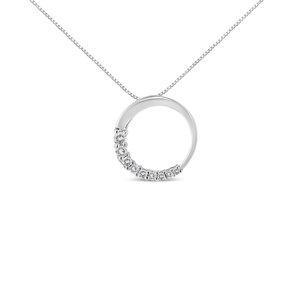 14K White Gold Diamond Graduating Open Circle Pendant Necklace