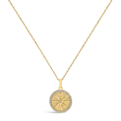 14K Yellow Gold 1/5 Cttw Diamond Starburst Fluted Medallion Pendant Necklace