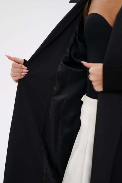 Miru Trench Coat in Black