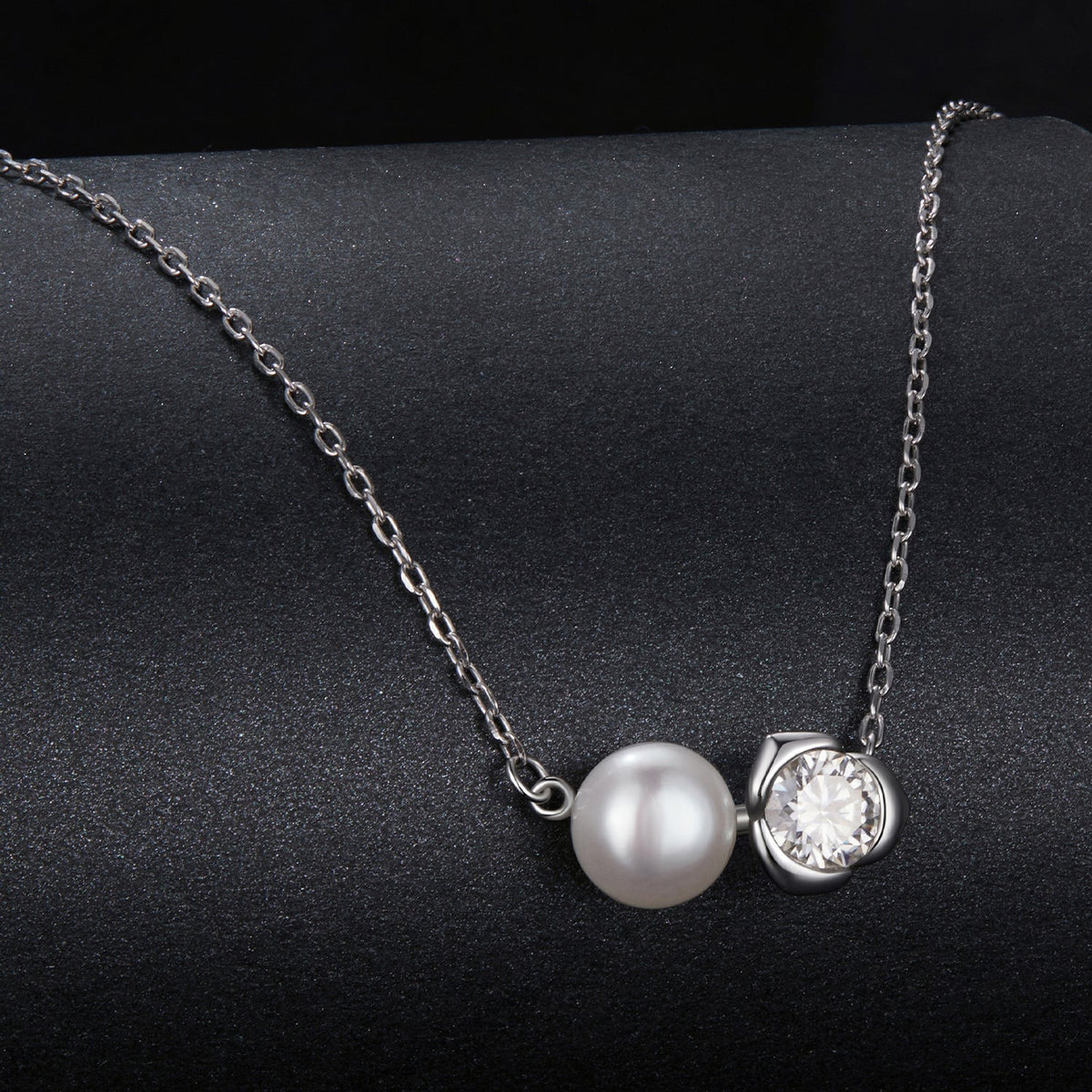 Sterling Silver Moissanite & Freshwater Pearl White Gold Necklace