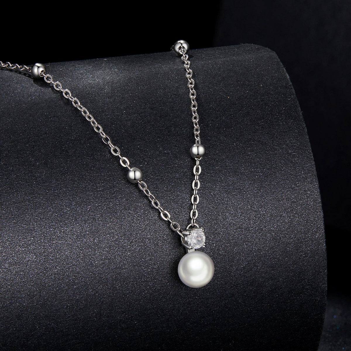 Sterling Silver Moissanite and Freshwater Pearl Necklace